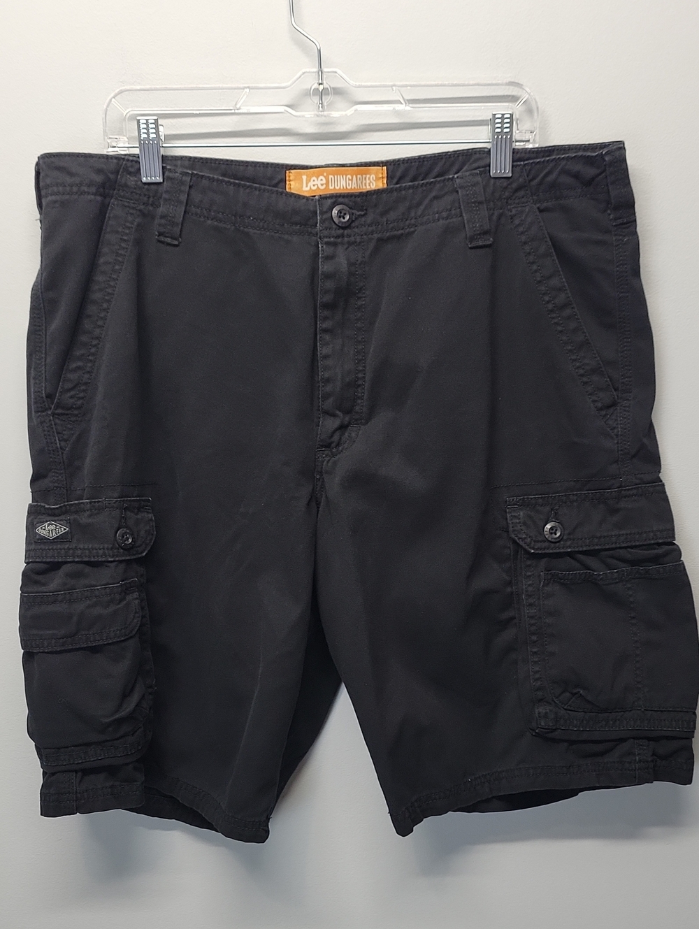 Lee Dungarees black cargo shorts size 38 mens